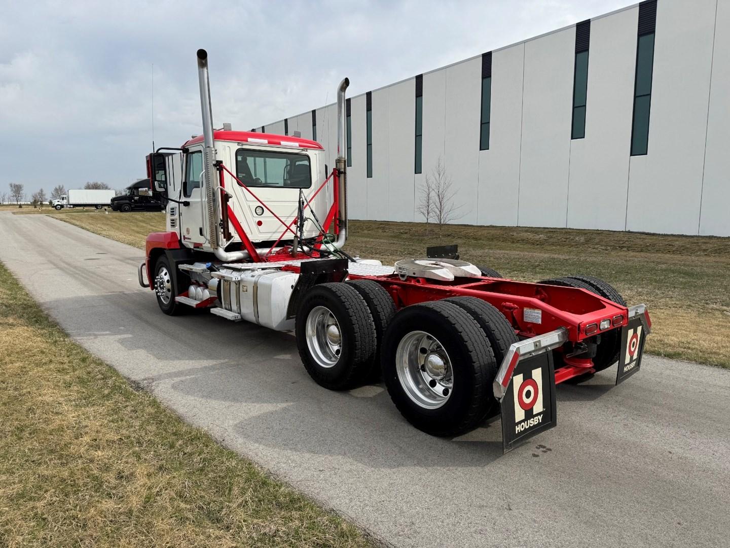 2023 Mack Anthem in Carroll, IA — photo 4